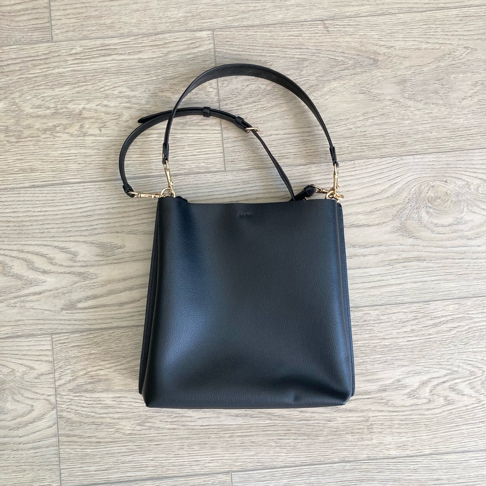 Coach Black Leather Shoulder Bag with Gold Accents - Picture 2 of 11